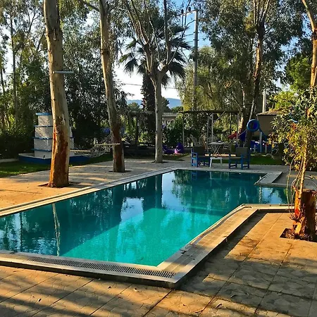Urkmez Deniz Apart Bed and Breakfast *
